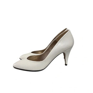 Vintage | Sevilla  Genuine Leather White Almond Toe Pumps | Size 6.5